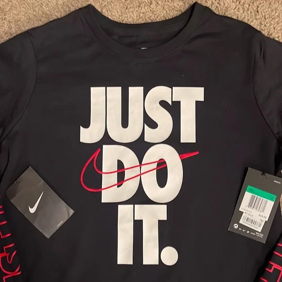 Boys Nike Long Sleeve T Shirt - Picture 2 of 6